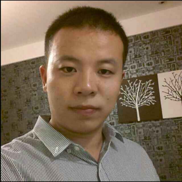 龍先生，外資企業人事主管龍先生就職于成都某一外資企業.