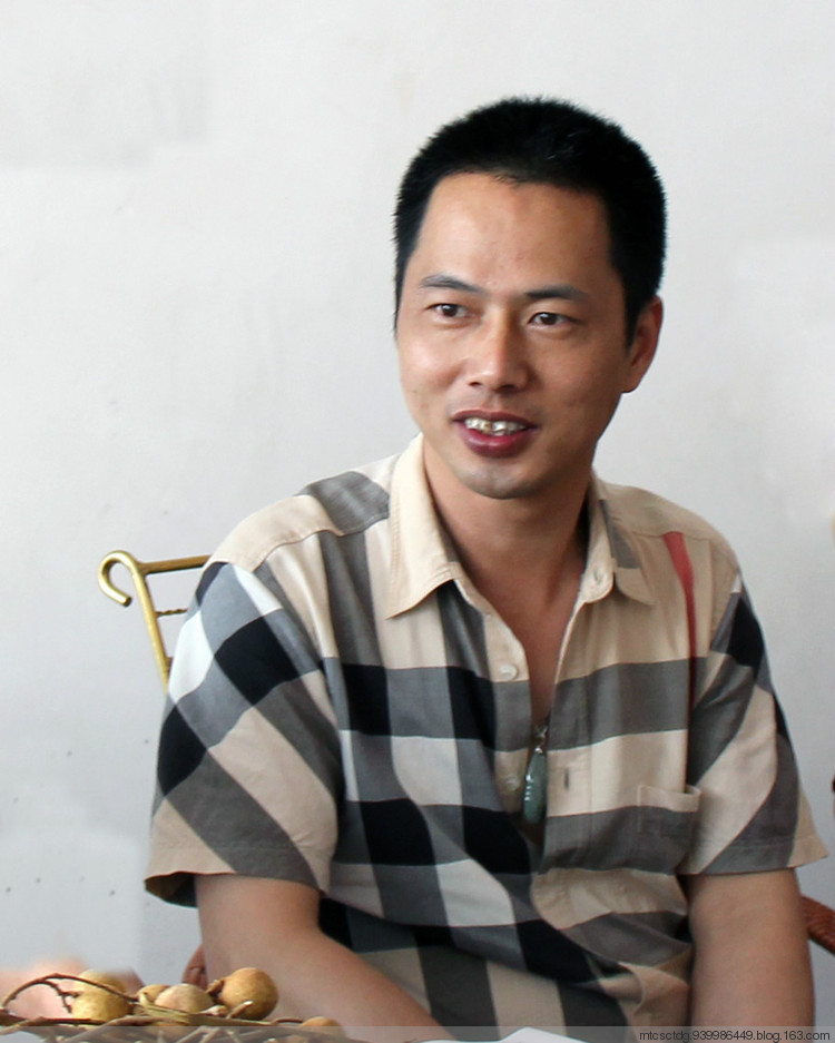 丁先生，想按揭購置一套大戶型的房子，